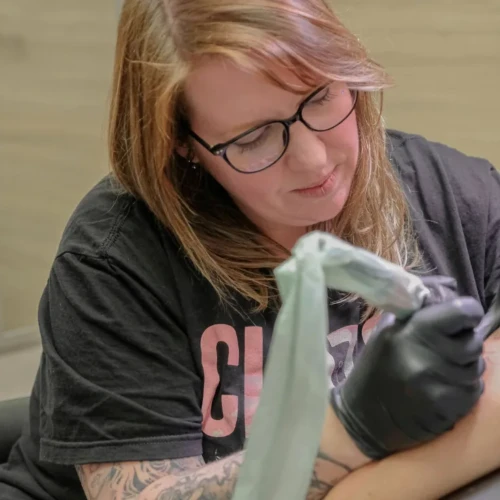 Anna Munin - Artista Mökki Tattoo