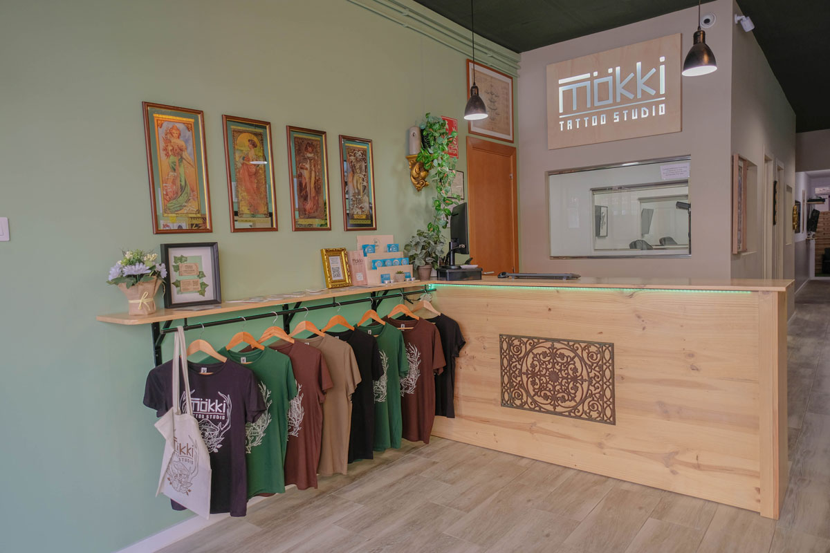 Recepció a Mökki Tattoo Studio