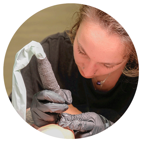 Koaink Retrat de Koaink, Tattoo Artist a Mökki Tattoo Studio